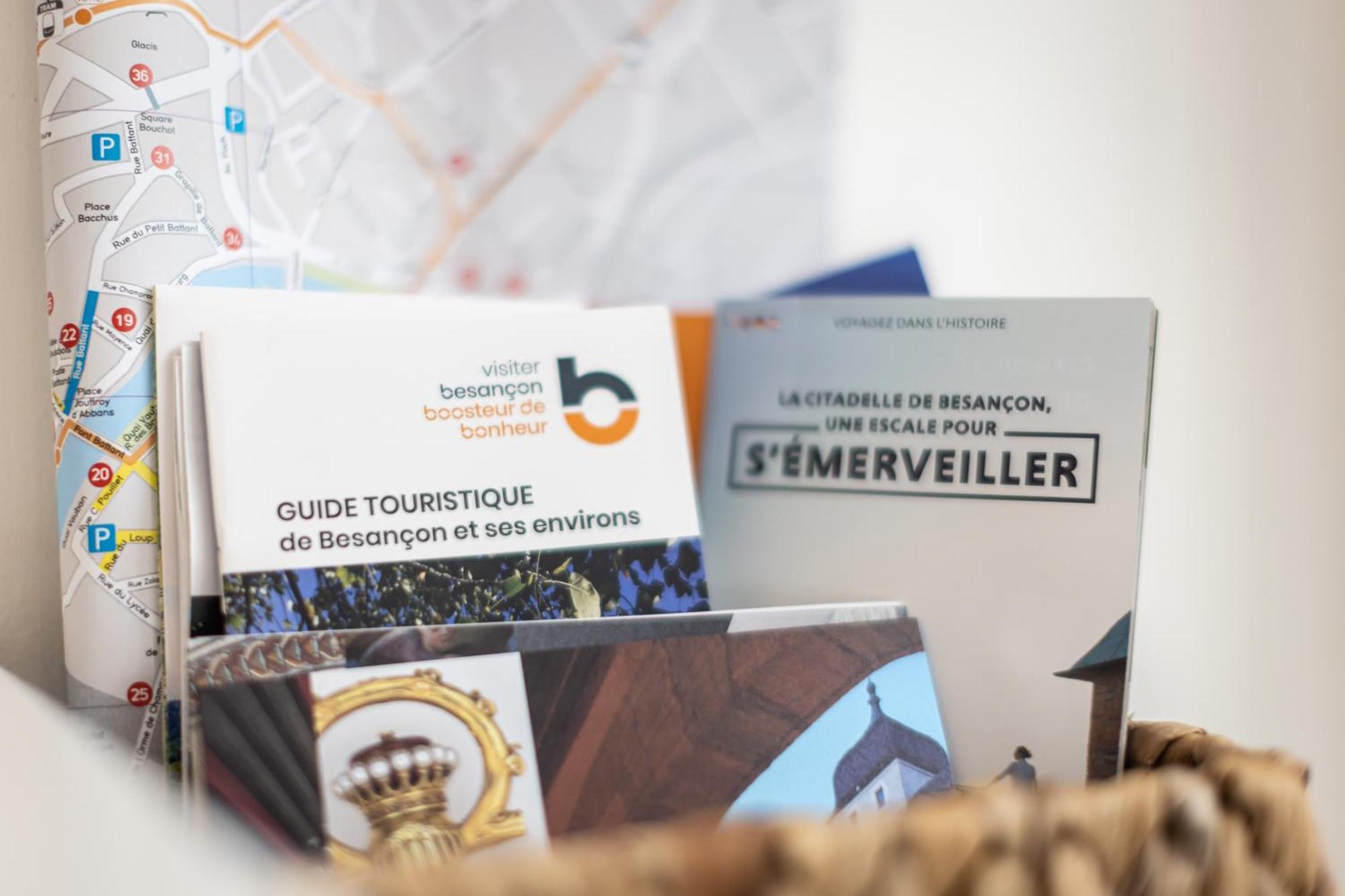 Le 17 Madeleine Leilighet Besançon Eksteriør bilde